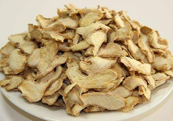 Can khương giúp làm ấm đường tiêu hóa, bổ gan thận